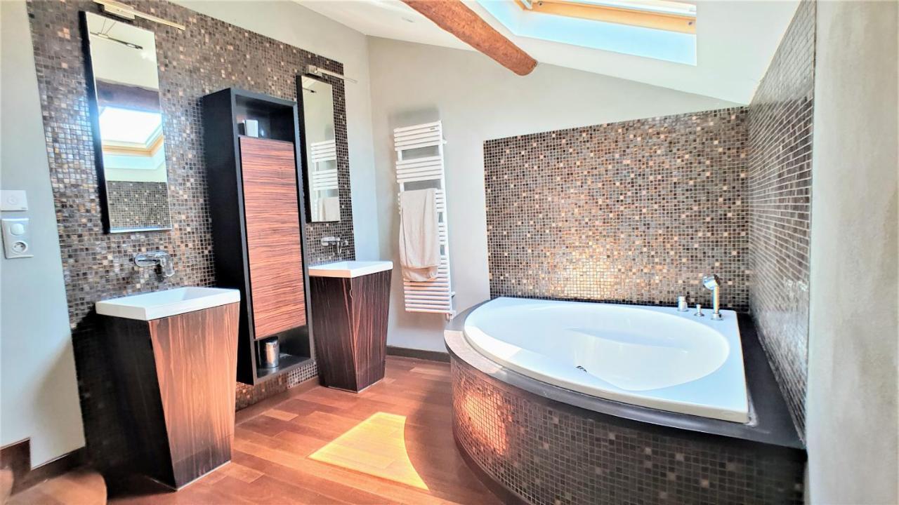Appart'Hotel Luxe Vieil Antibes 75 M2 Avec Parking Plages A Pieds Ngoại thất bức ảnh